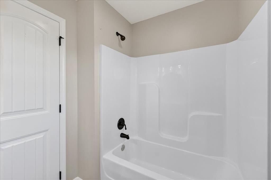 4726 Chester Avenue — photo 31