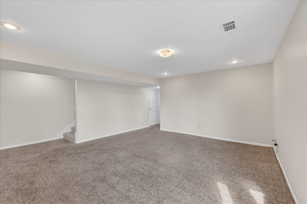 4726 Chester Avenue — photo 33