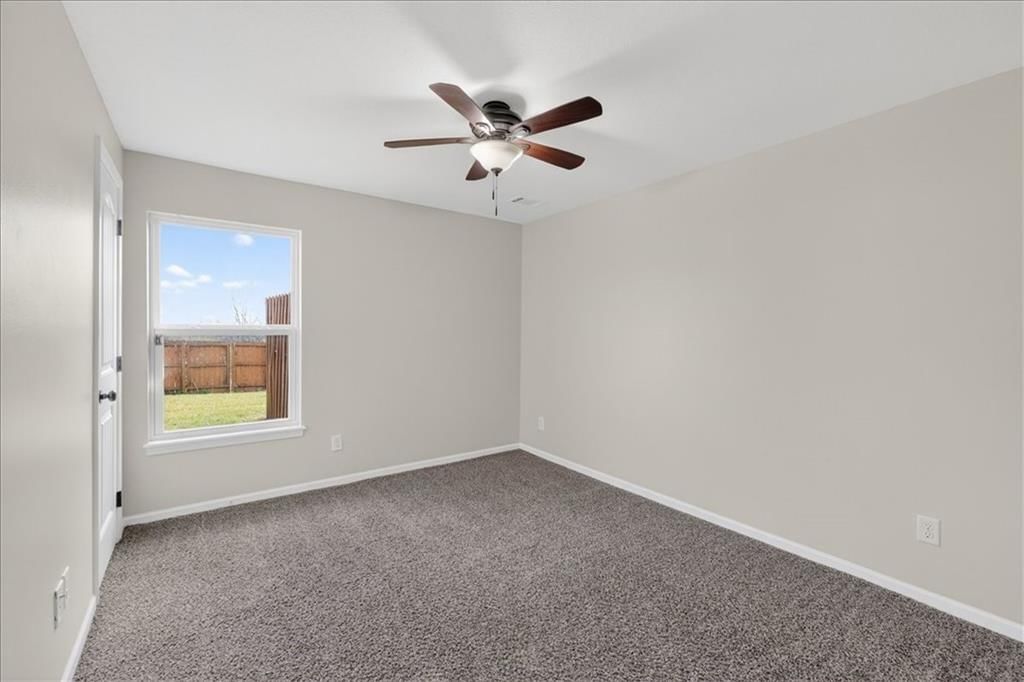 4726 Chester Avenue — photo 36