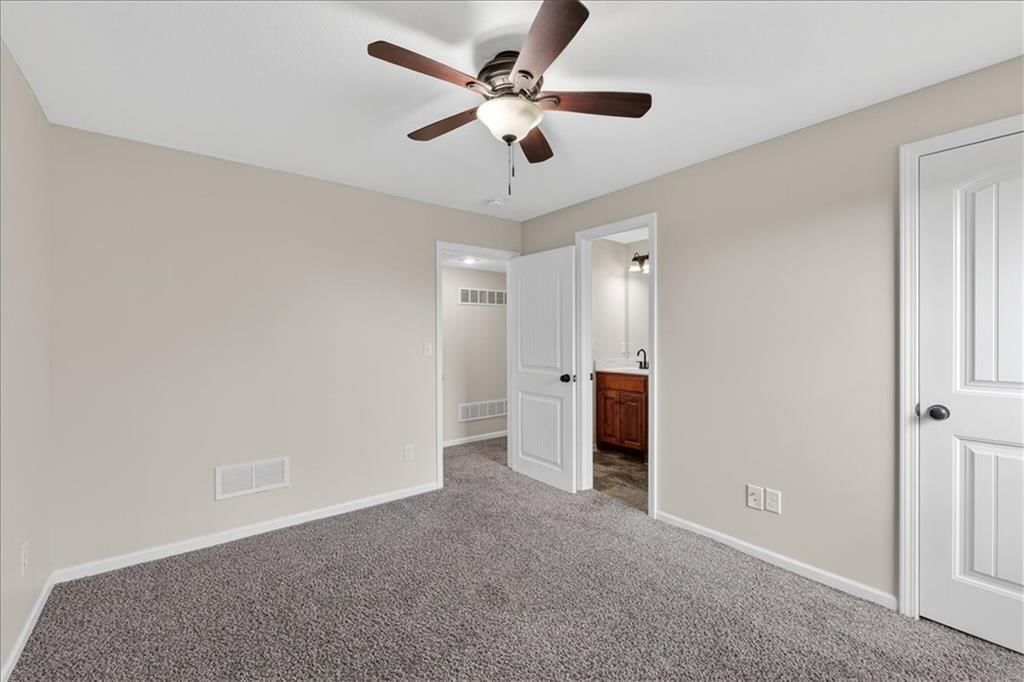 4726 Chester Avenue — photo 37