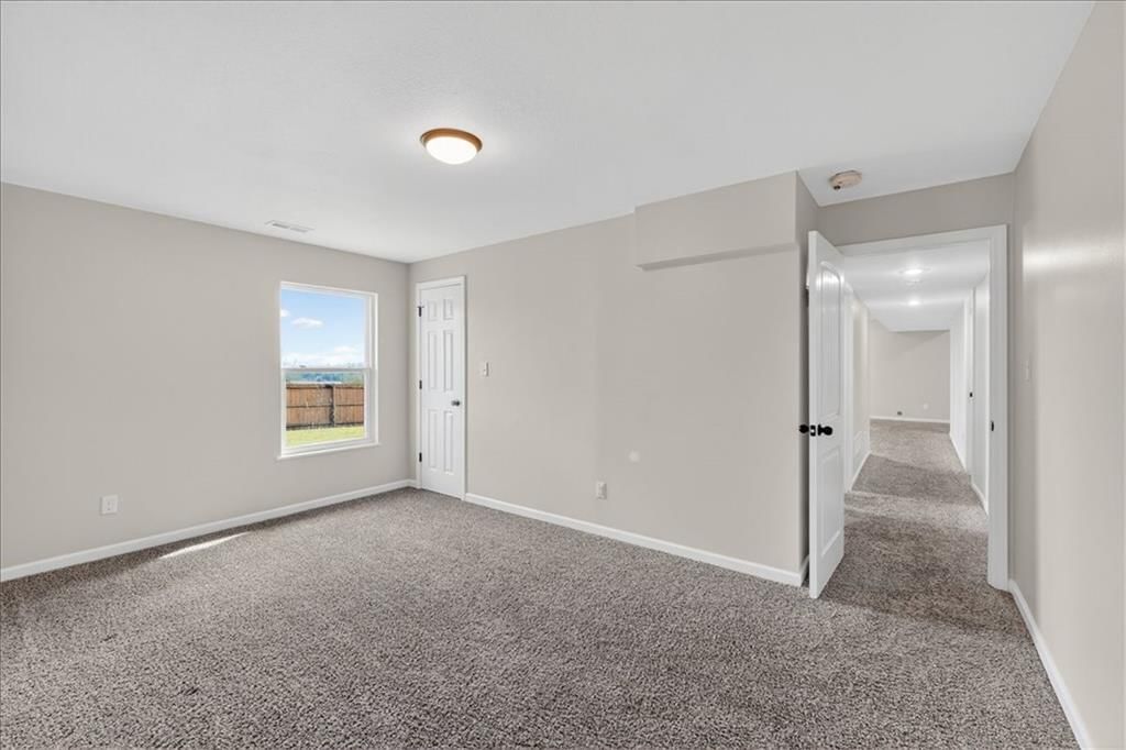 4726 Chester Avenue — photo 41