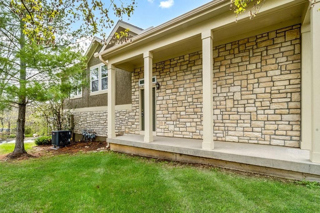 11171 S Woodsonia Drive — photo 4