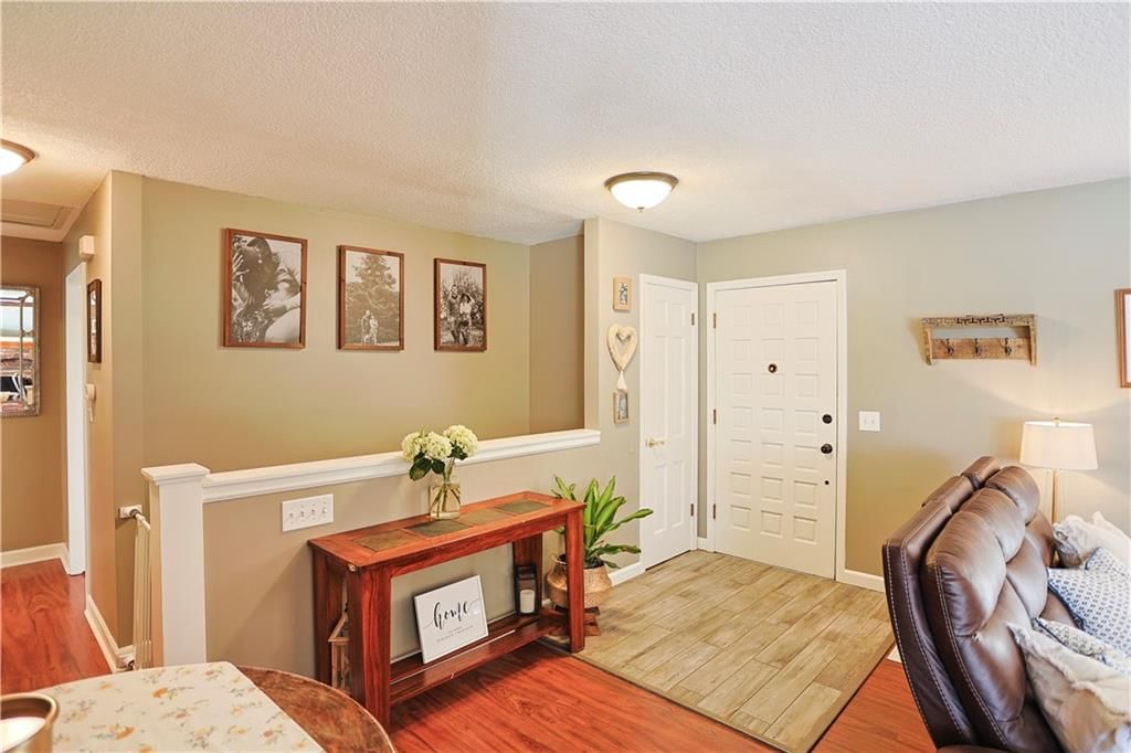 6913 Englewood Avenue — photo 21