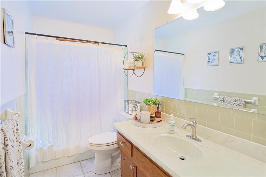 6913 Englewood Avenue — photo 26