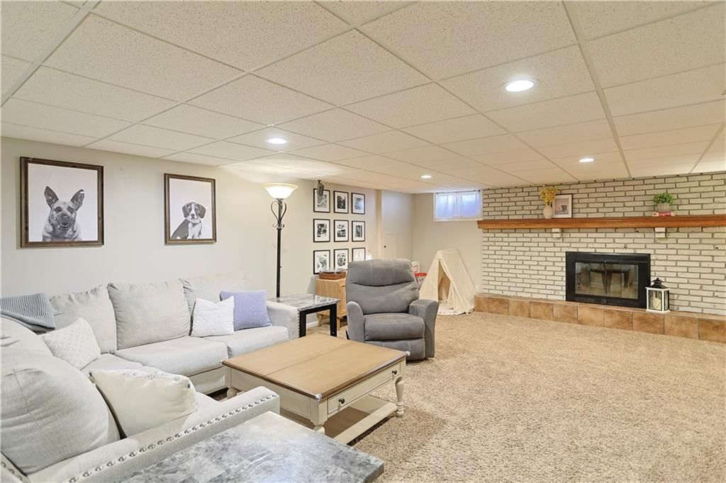6913 Englewood Avenue — photo 37