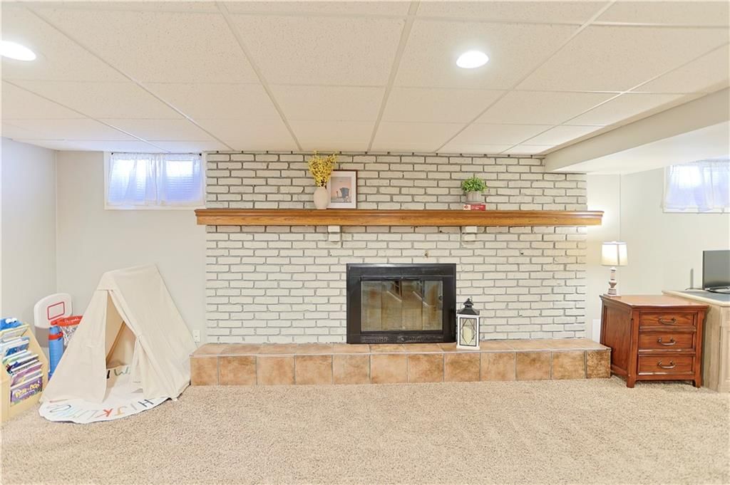 6913 Englewood Avenue — photo 38