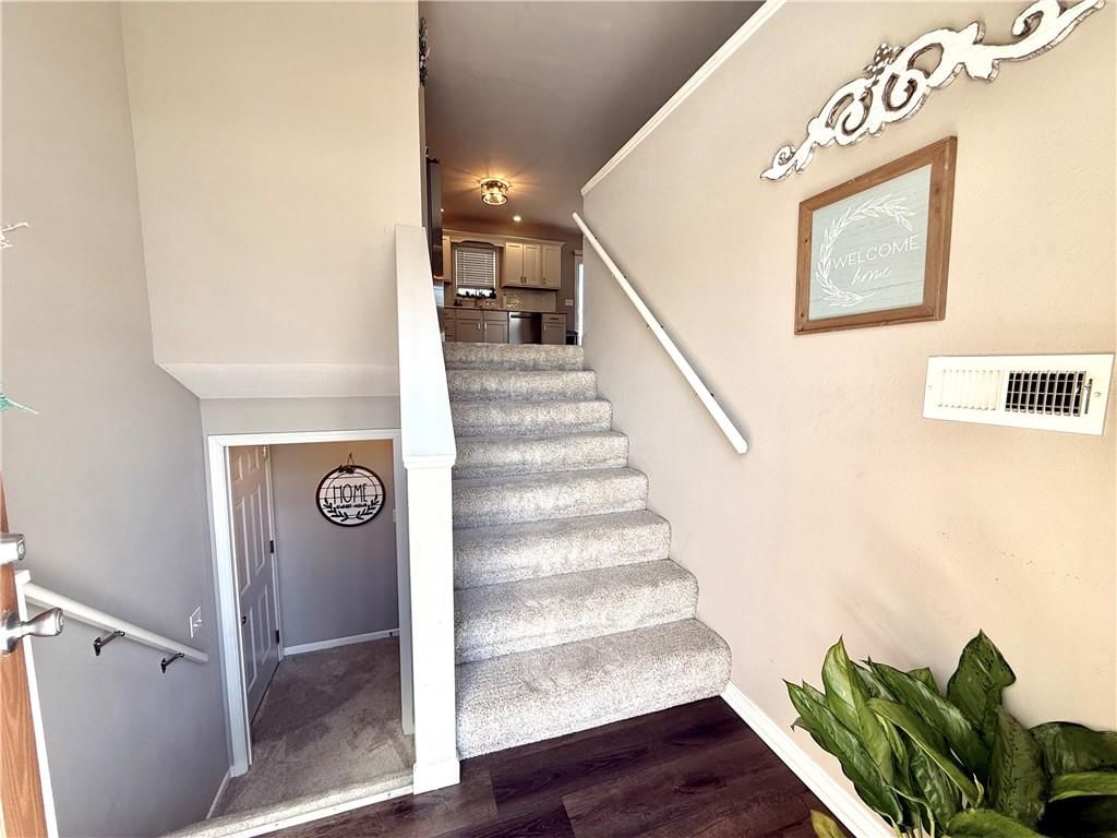 517 N Davis Street — photo 3