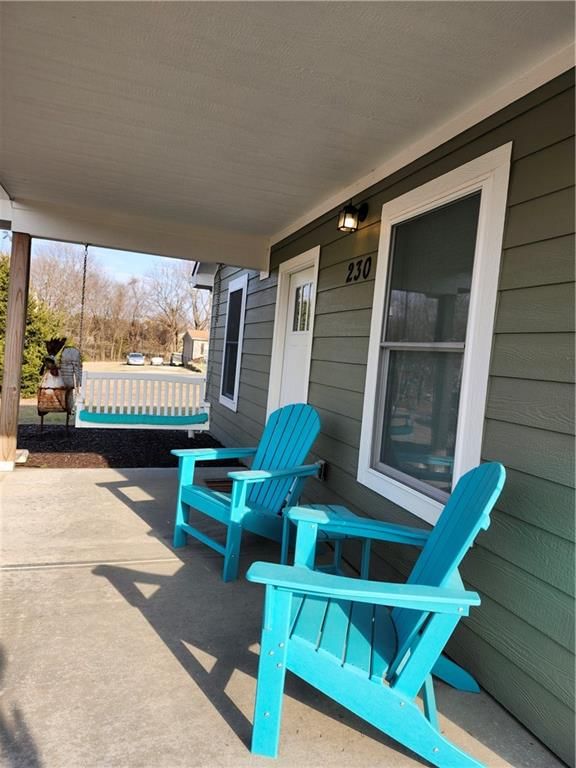 230 S Linn Valley Drive — photo 3