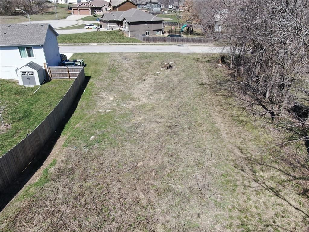 1314 Lawndale Avenue — photo 4