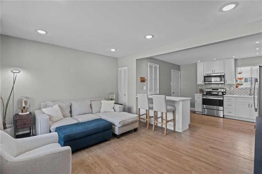 3946 colony gardens Drive — photo 12