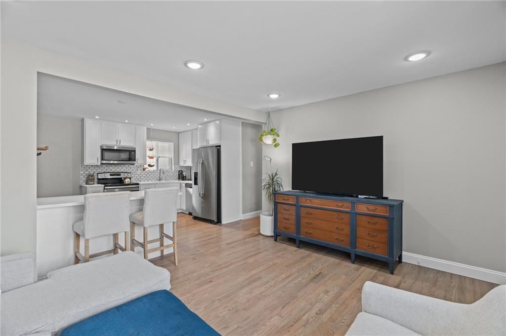 3946 colony gardens Drive — photo 13