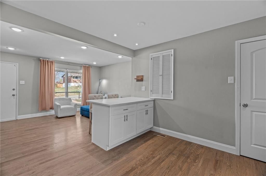 3946 colony gardens Drive — photo 18