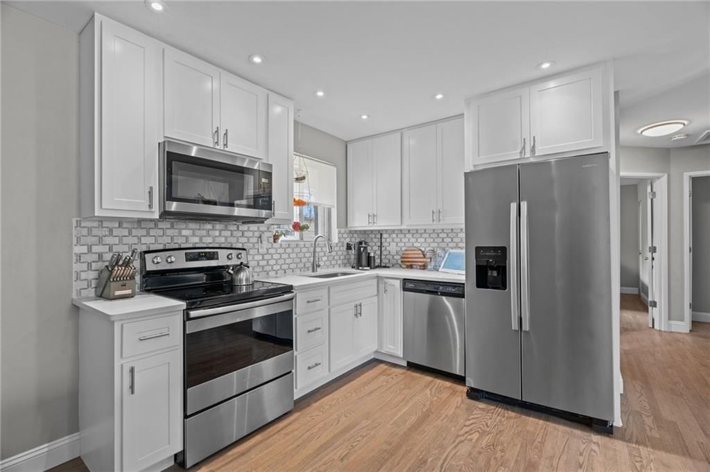 3946 colony gardens Drive — photo 20