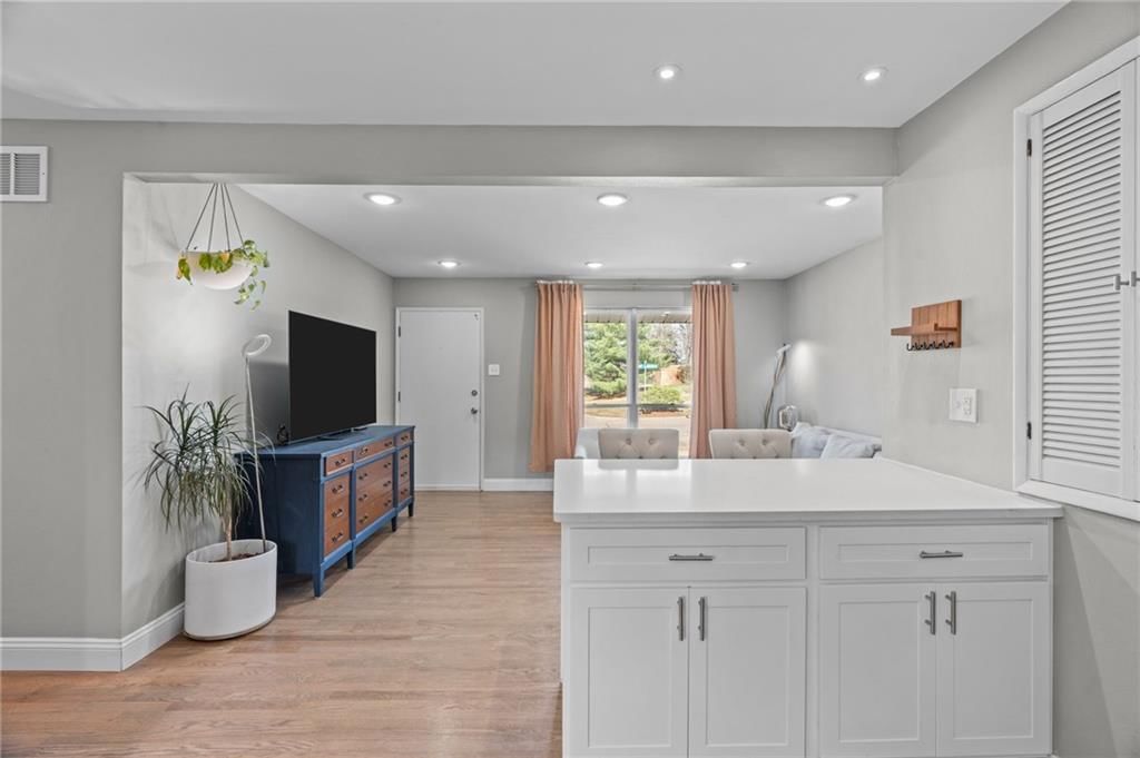 3946 colony gardens Drive — photo 24