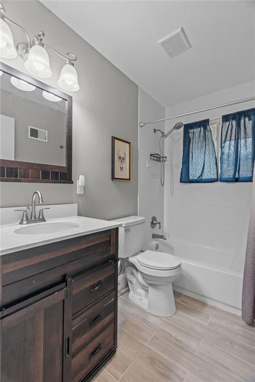 3946 colony gardens Drive — photo 31