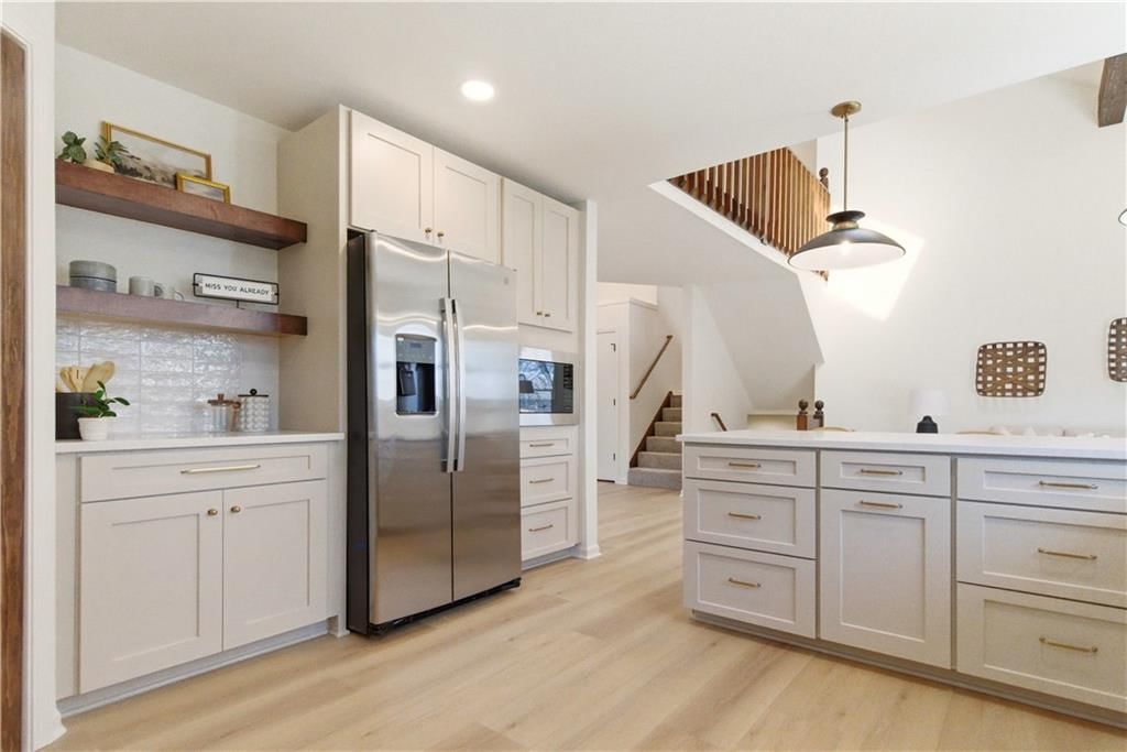 8338 Knox Street — photo 9
