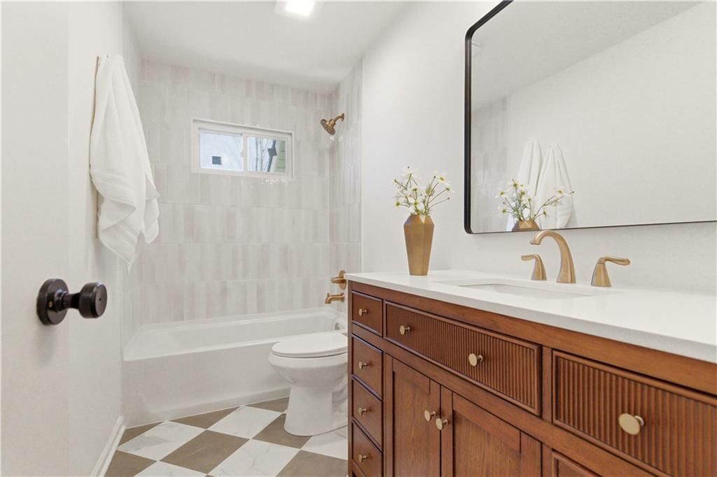 8338 Knox Street — photo 16