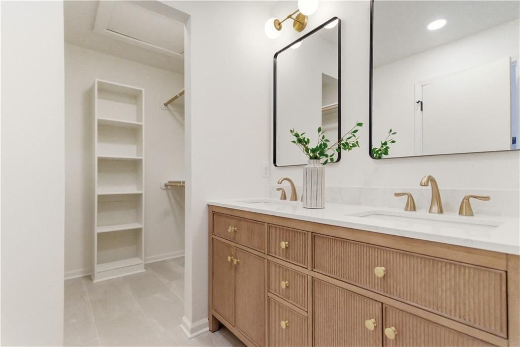 8338 Knox Street — photo 20