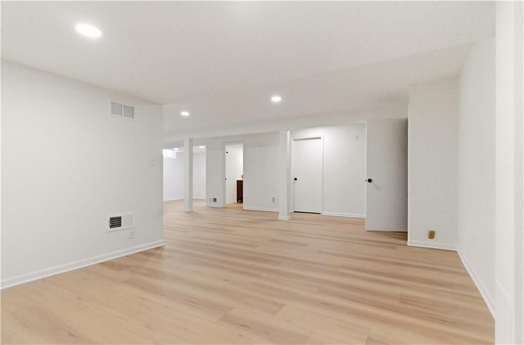 8338 Knox Street — photo 27
