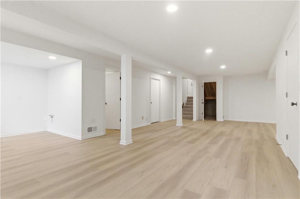 8338 Knox Street — photo 29