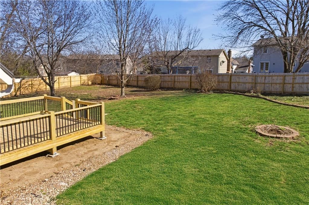 8338 Knox Street — photo 33