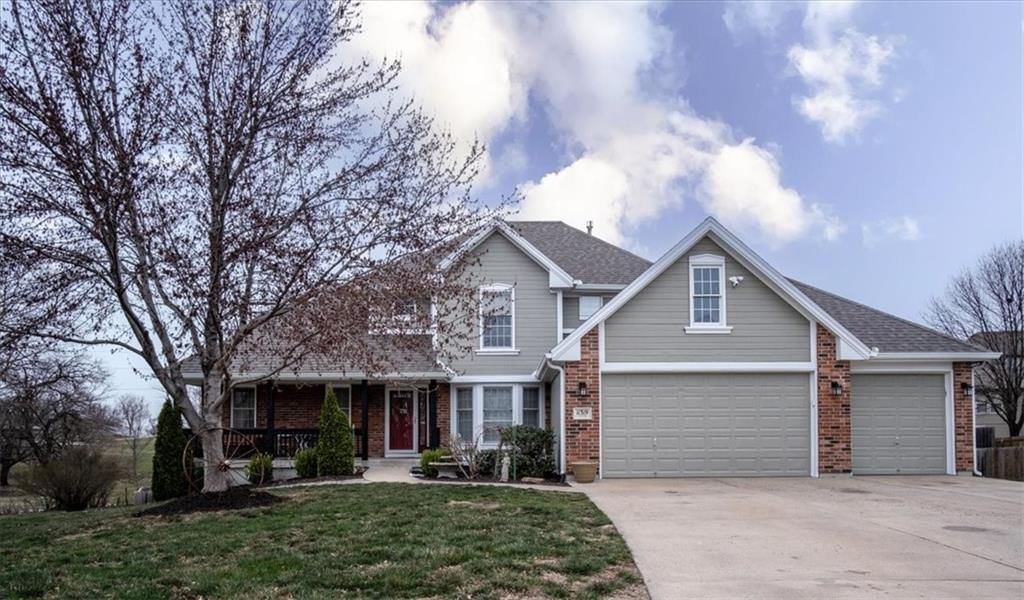 11319 N Holly Street, Kansas City, MO