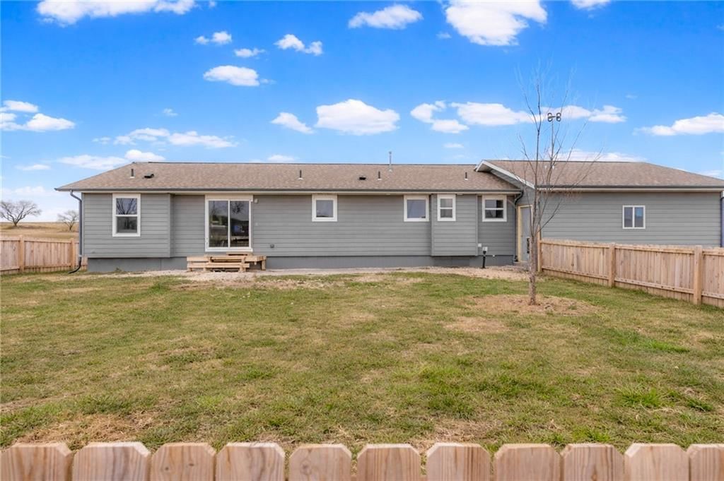 425 Hamilton Road — photo 3