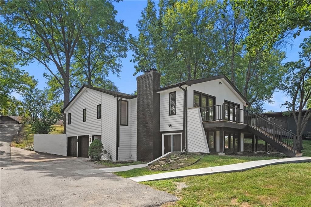 7809 NW Scenic Drive — photo 2