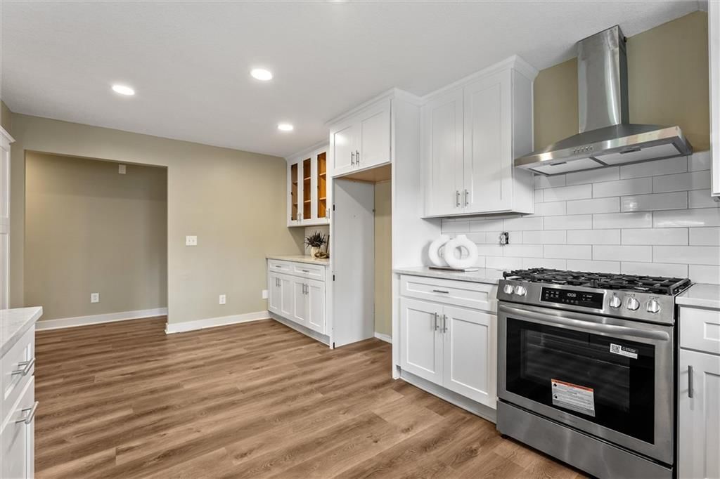 7809 NW Scenic Drive — photo 10