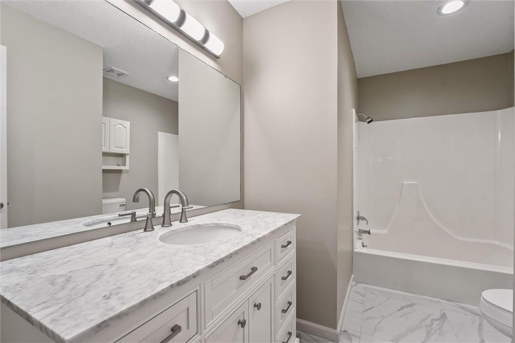 7809 NW Scenic Drive — photo 16