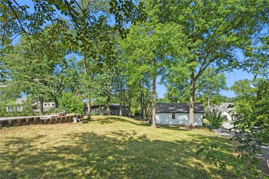 7809 NW Scenic Drive — photo 33