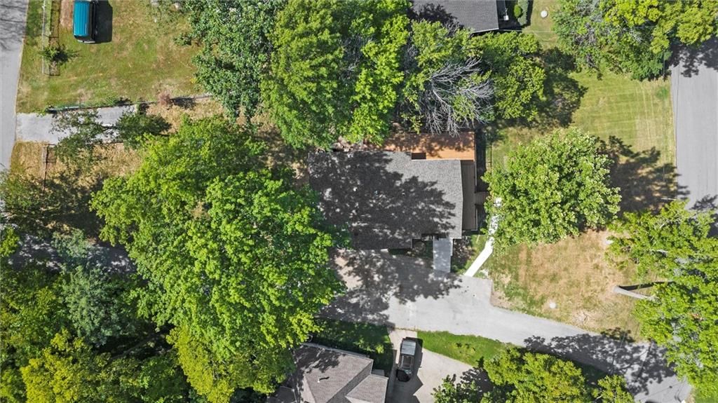 7809 NW Scenic Drive — photo 35