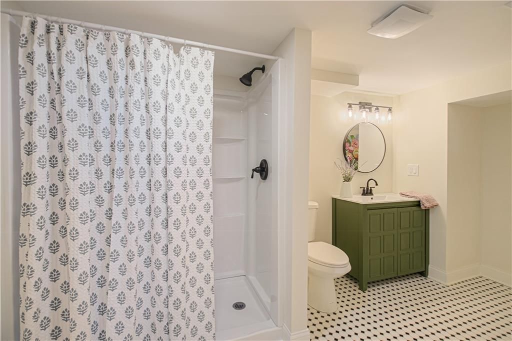 7800 Booth Avenue — photo 14