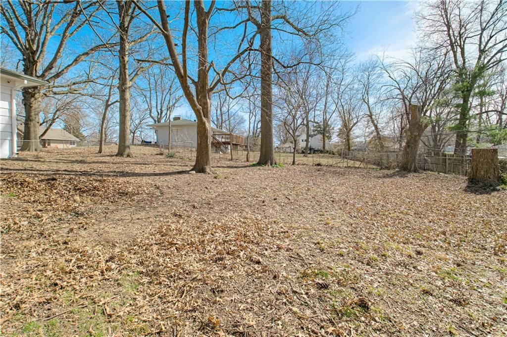 7800 Booth Avenue — photo 20