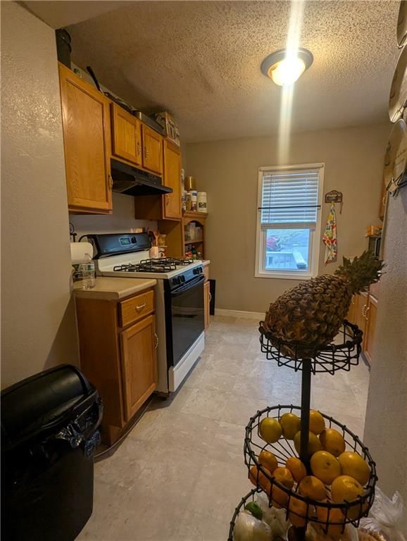 4858 washington Avenue — photo 5
