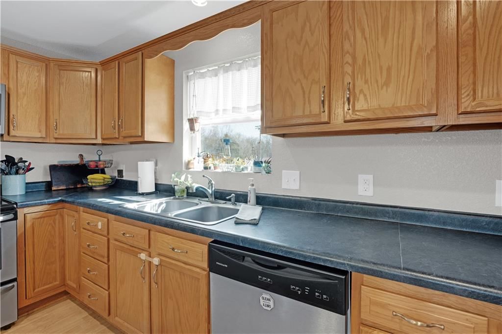 705 N Adams Avenue — photo 13