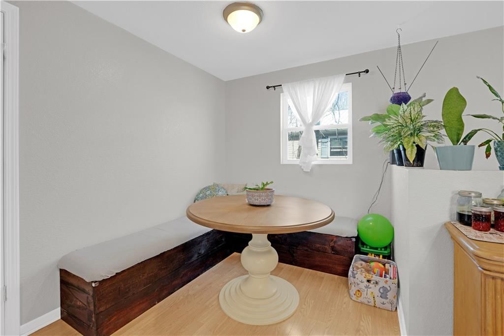 705 N Adams Avenue — photo 21