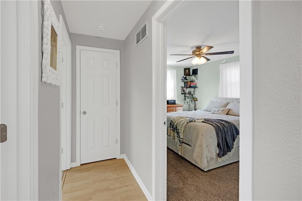 705 N Adams Avenue — photo 24