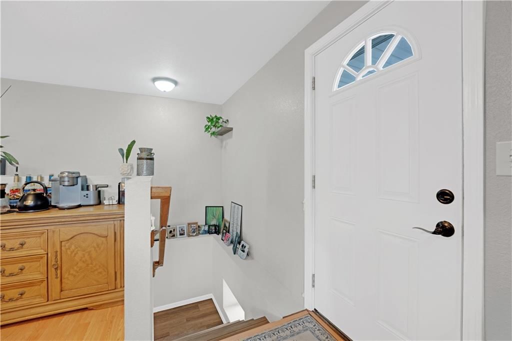705 N Adams Avenue — photo 33