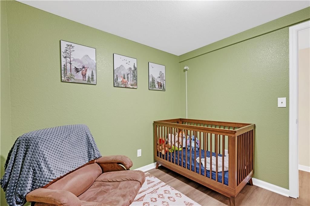 705 N Adams Avenue — photo 41