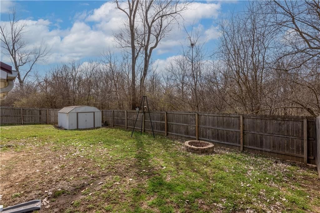 705 N Adams Avenue — photo 55