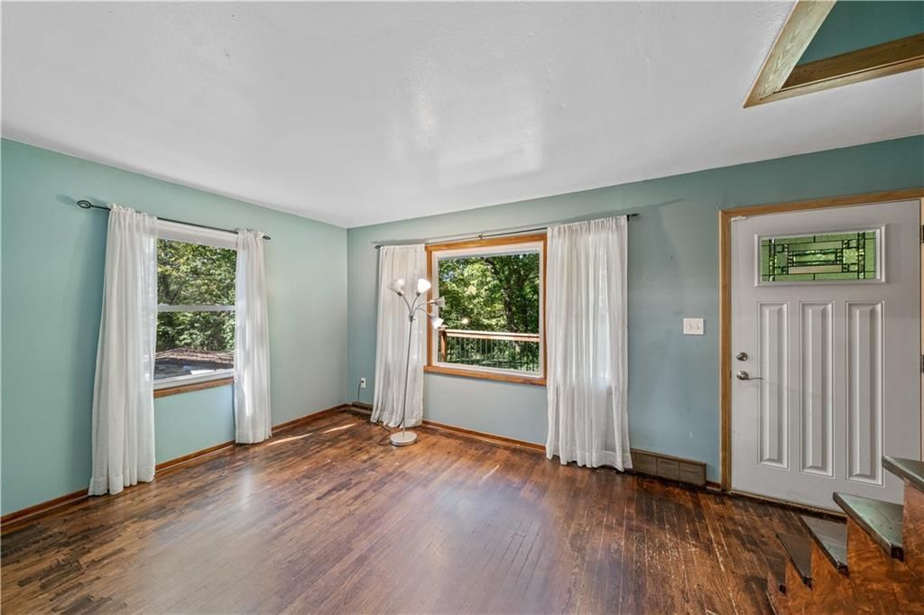 5903 Walnut Creek Drive — photo 5
