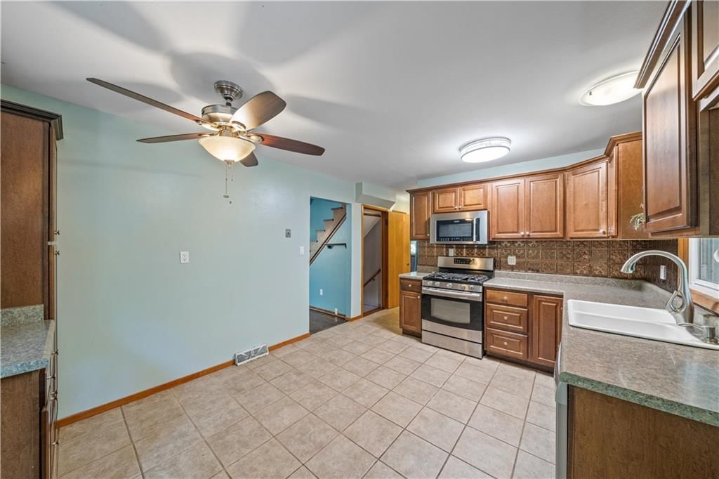 5903 Walnut Creek Drive — photo 10
