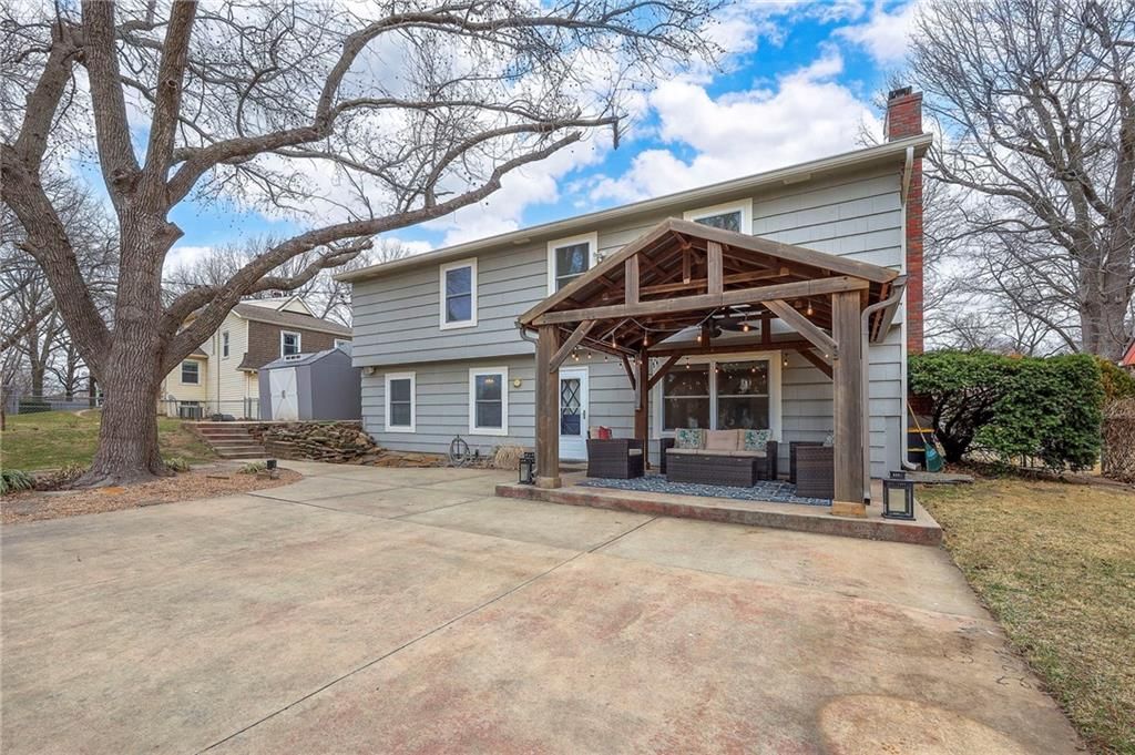 8609 W 89th Street — photo 33