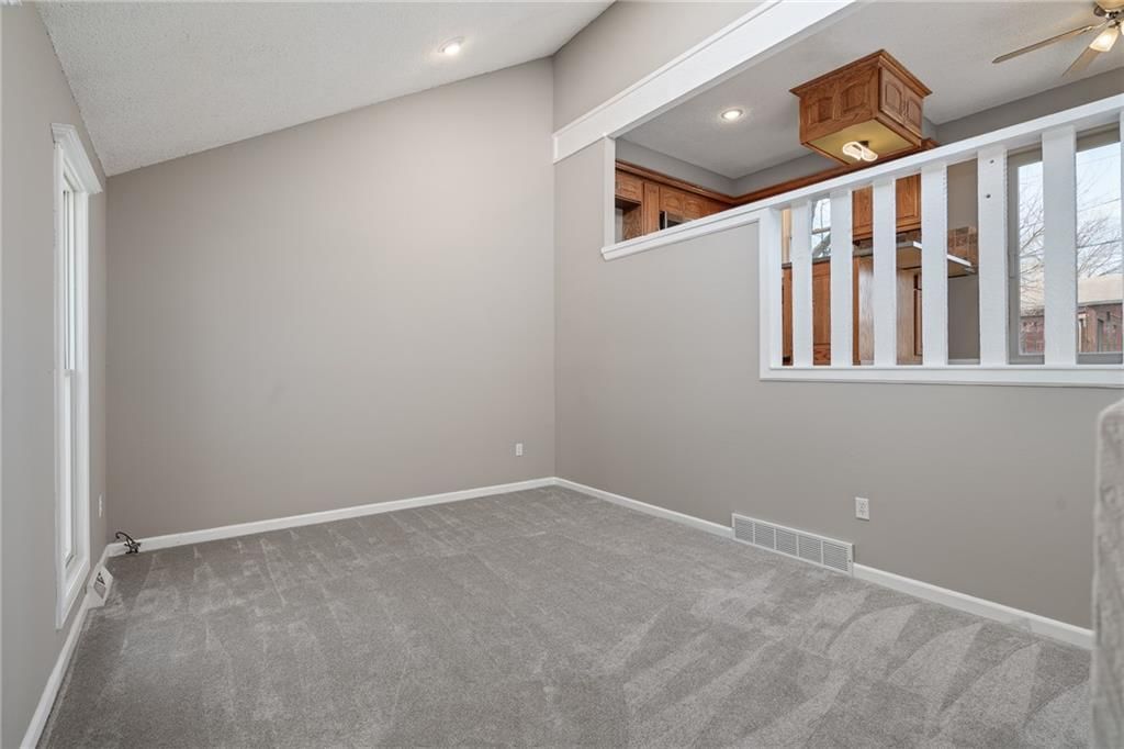 1743 Normandy Drive — photo 5