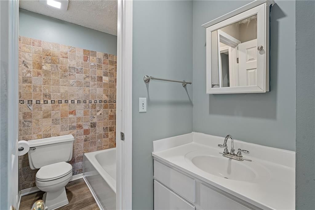 1743 Normandy Drive — photo 17