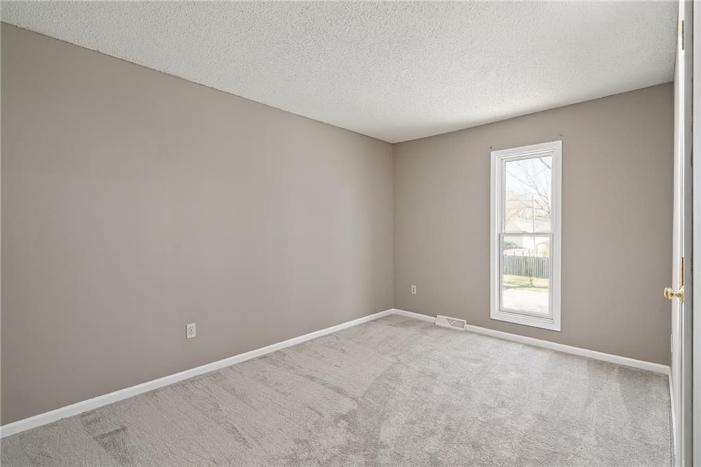1743 Normandy Drive — photo 20