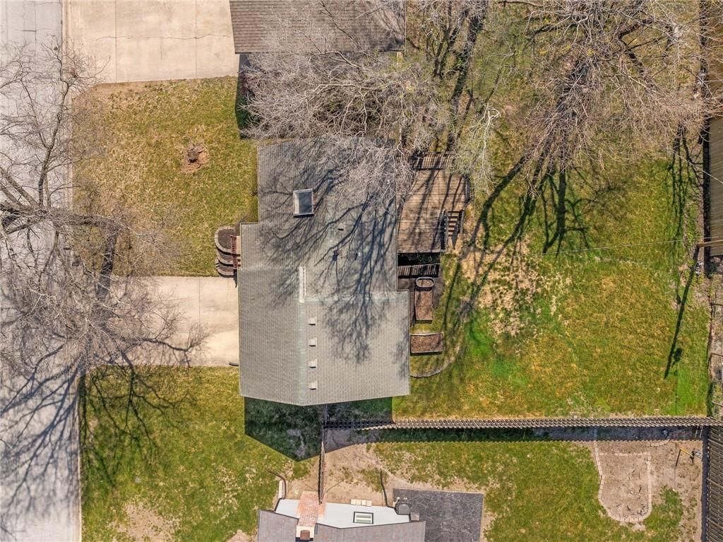 1743 Normandy Drive — photo 30