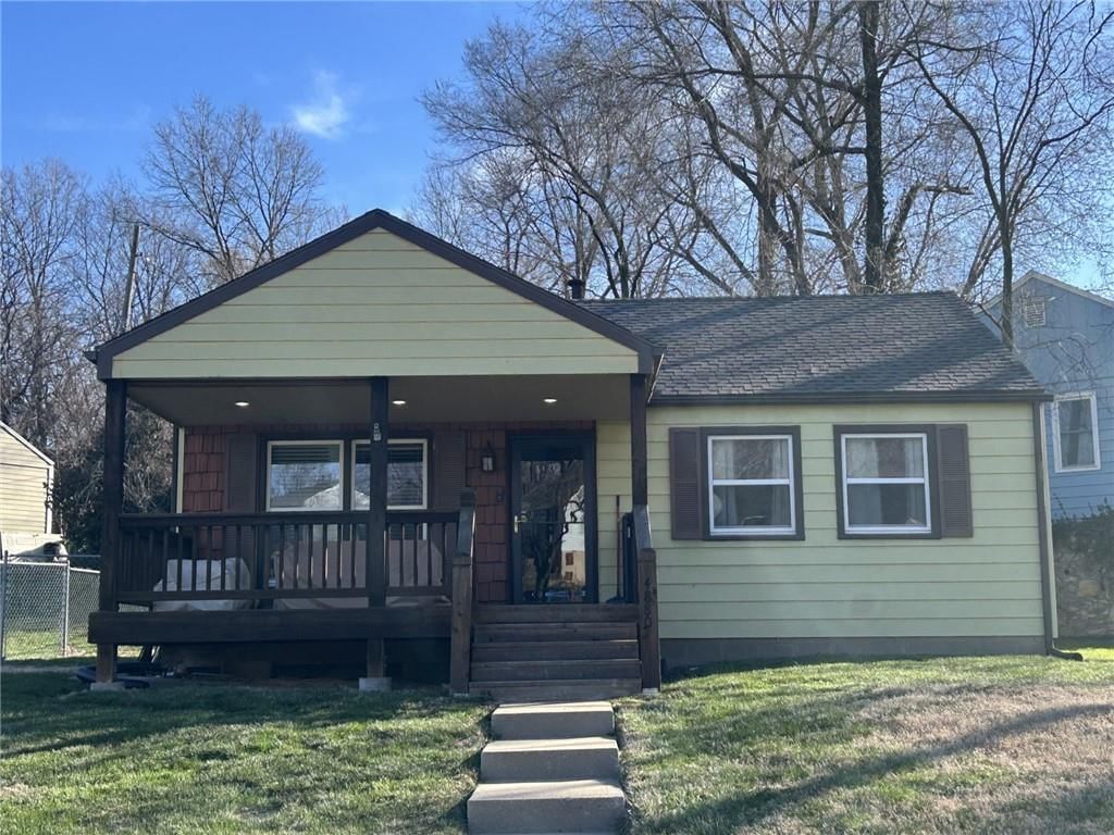 4880 Oakland Avenue — photo 1