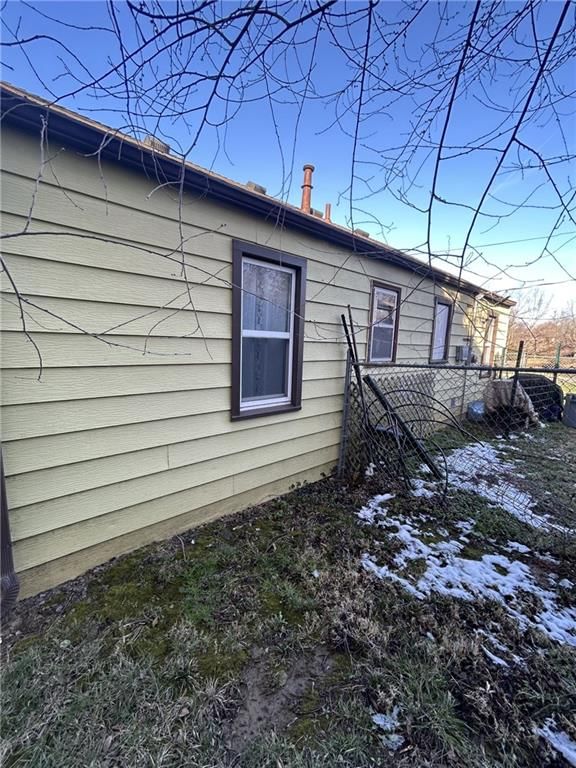 4880 Oakland Avenue — photo 29